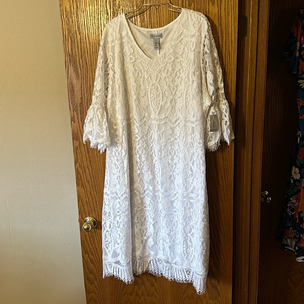 White lace dress
